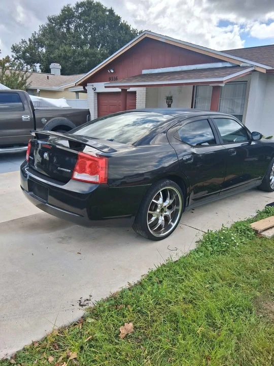 2009 Dodge Charger 6th Gen - Image 4 of 13