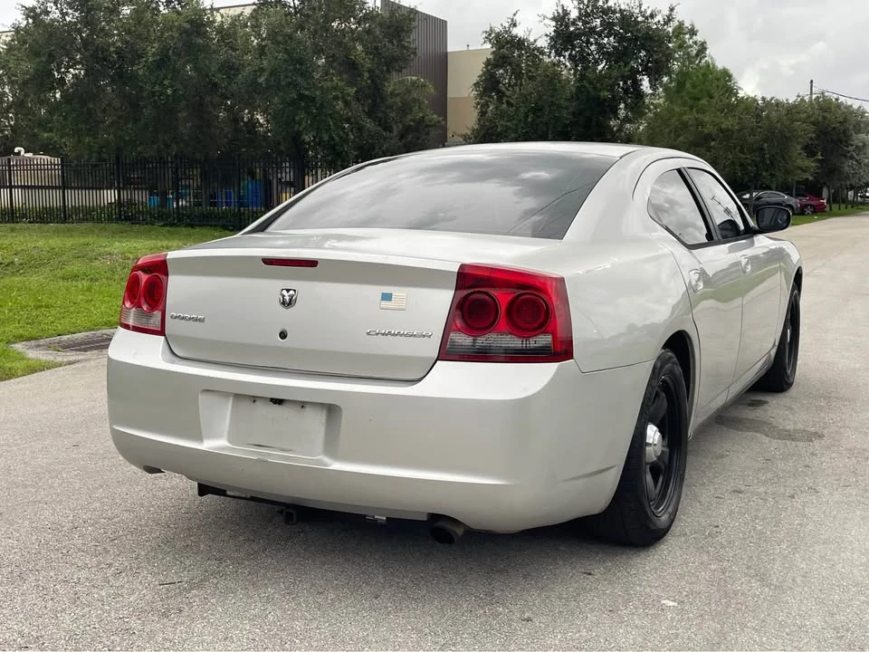 2009 Dodge Charger 6th Gen - Image 2 of 13
