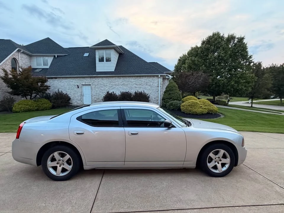 2009 Dodge Charger 6th Gen - Image 9 of 20