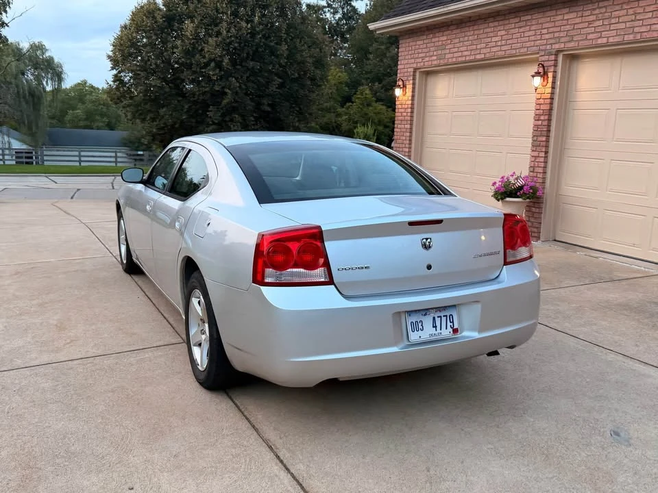 2009 Dodge Charger 6th Gen - Image 5 of 20