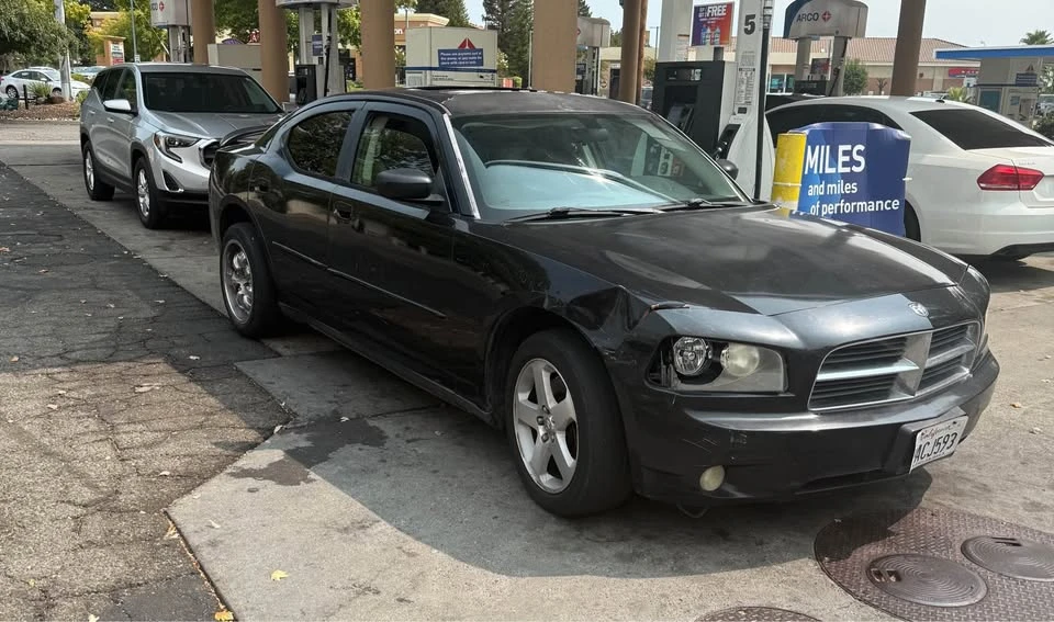 2009 Dodge Charger 6th Gen - Image 2 of 5