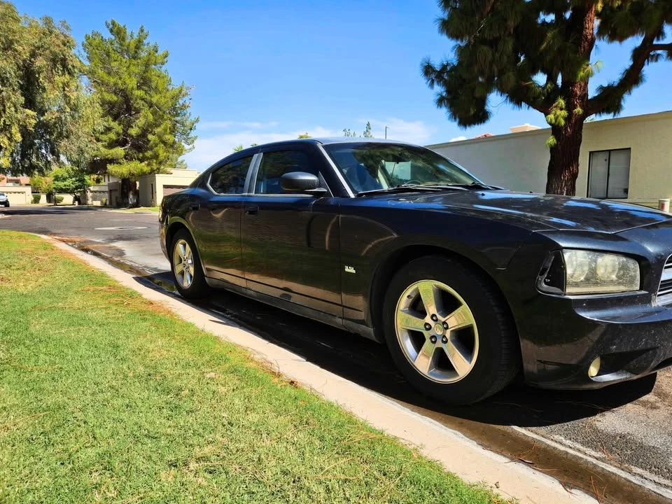 2009 Dodge Charger 6th Gen - Image 3 of 4