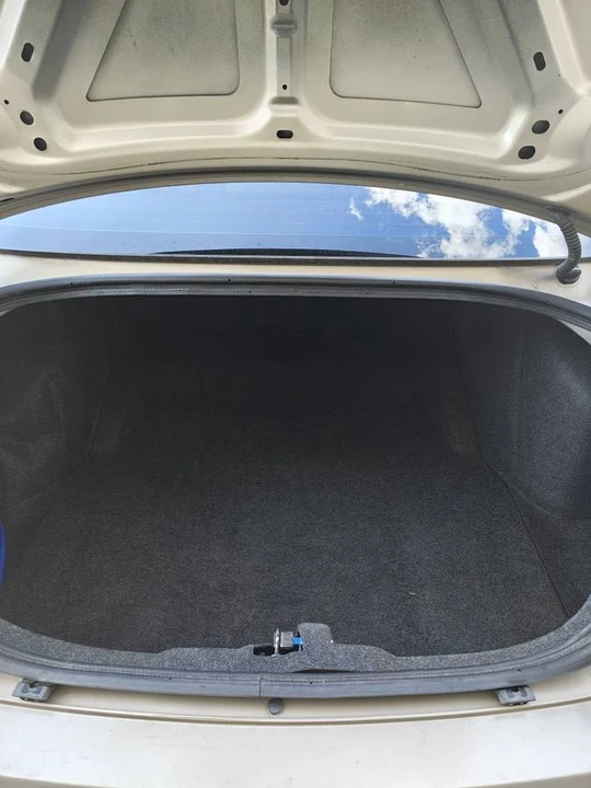 2009 Dodge Charger 6th Gen - Image 7 of 14