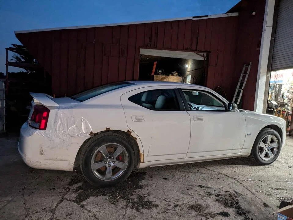 2009 Dodge Charger 6th Gen - Image 4 of 6