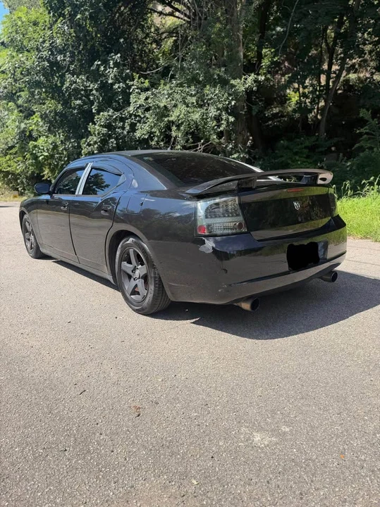 2009 Dodge Charger 6th Gen - Image 2 of 4