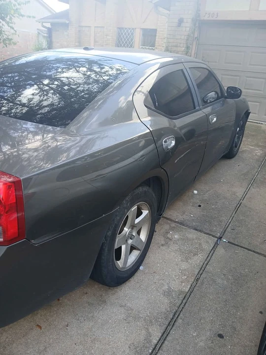 2009 Dodge Charger 6th Gen - Image 4 of 9