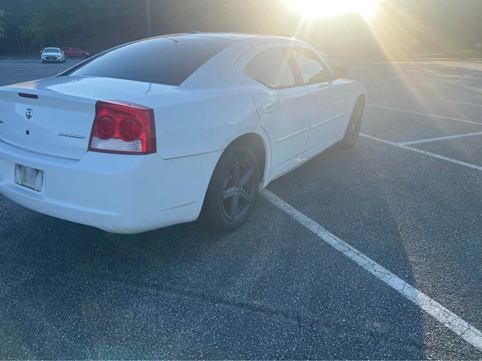 2009 Dodge Charger 6th Gen - Image 3 of 10