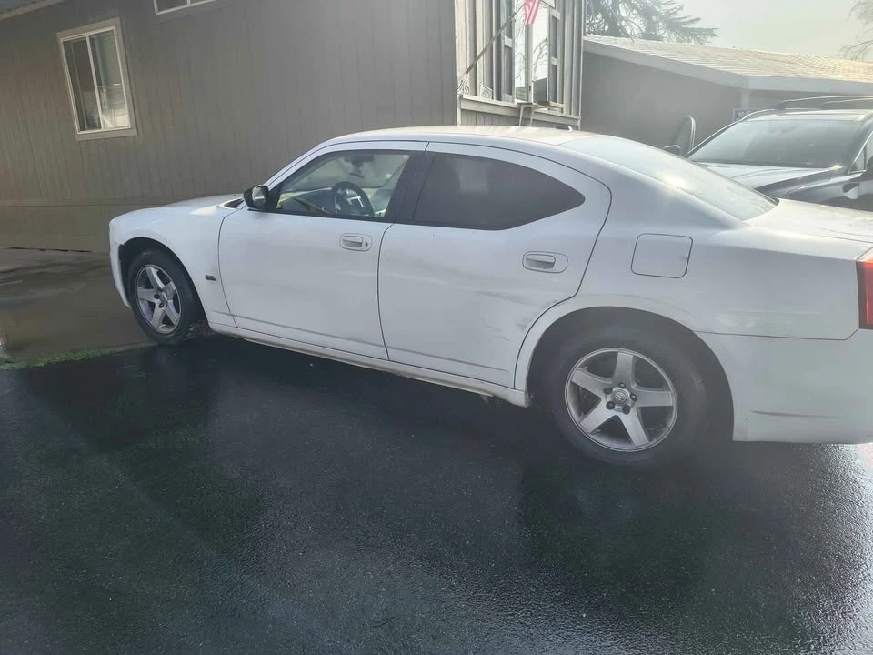 2009 Dodge Charger 6th Gen - Image 2 of 10