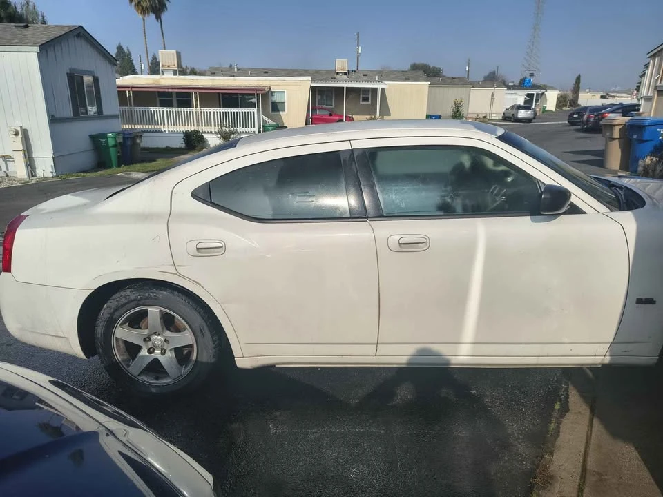 2009 Dodge Charger 6th Gen - Image 3 of 10