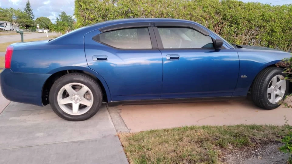 2009 Dodge Charger 6th Gen - Image 6 of 11