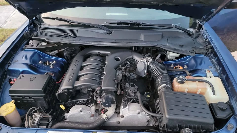 2009 Dodge Charger 6th Gen - Image 10 of 11