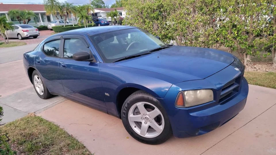 2009 Dodge Charger 6th Gen - Image 2 of 11
