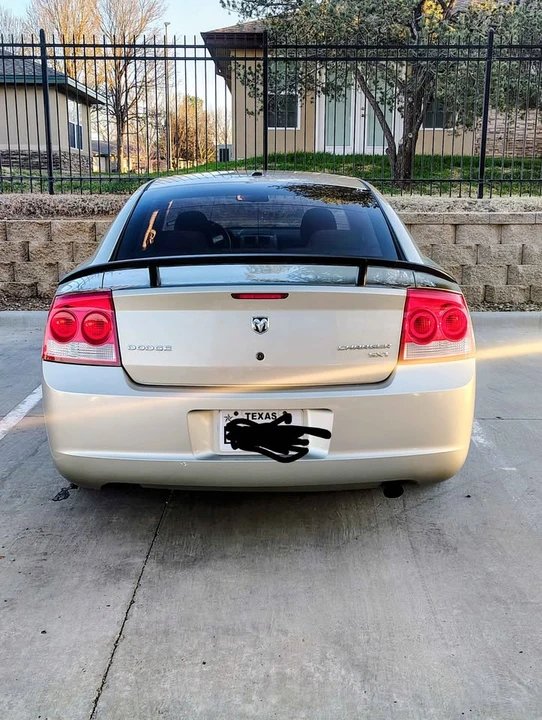 2009 Dodge Charger 6th Gen - Image 5 of 8