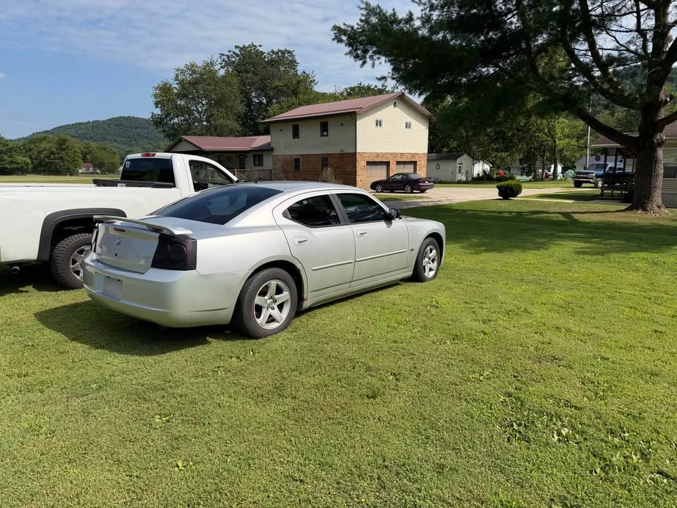 2009 Dodge Charger 6th Gen - Image 2 of 3