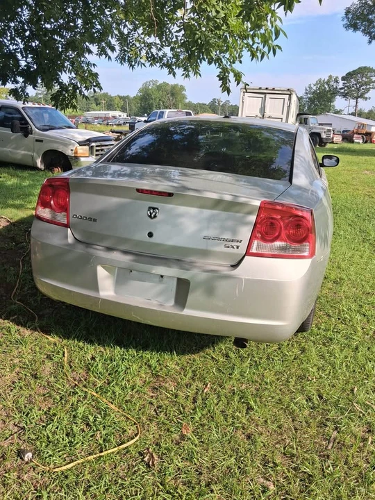 2009 Dodge Charger 6th Gen - Image 4 of 8