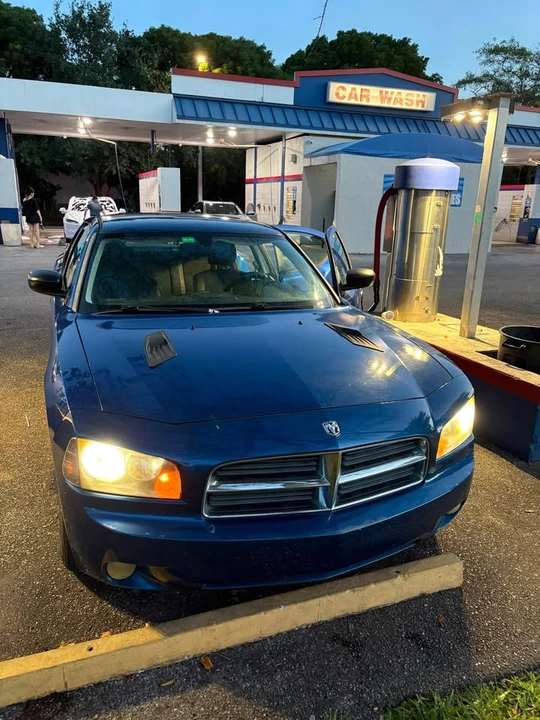 2009 Dodge Charger 6th Gen - Image 4 of 10