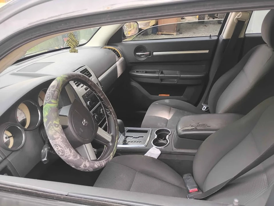 2009 Dodge Charger 6th Gen - Image 2 of 4