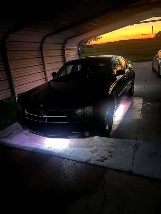 2009 Dodge Charger 6th Gen - Image 10 of 14