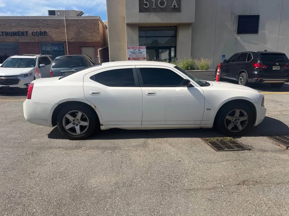 2009 Dodge Charger 6th Gen - Image 7 of 16