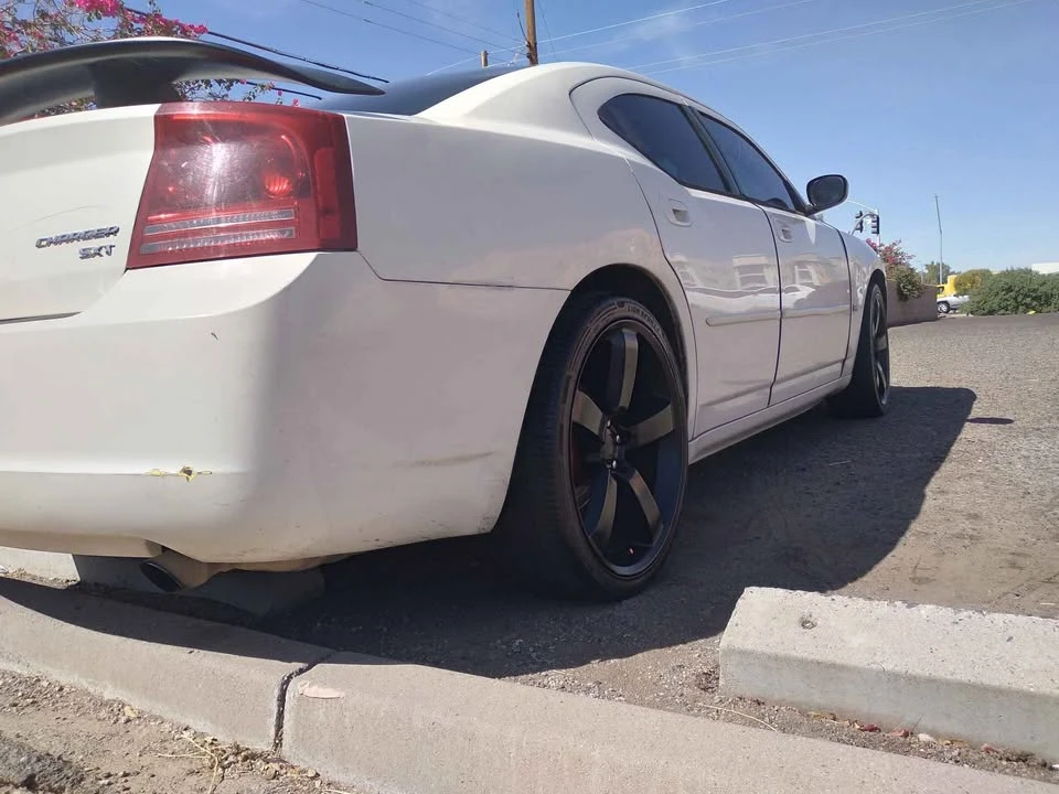 2009 Dodge Charger 6th Gen - Image 16 of 20