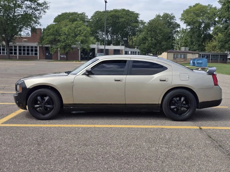 2009 Dodge Charger 6th Gen - Image 8 of 16