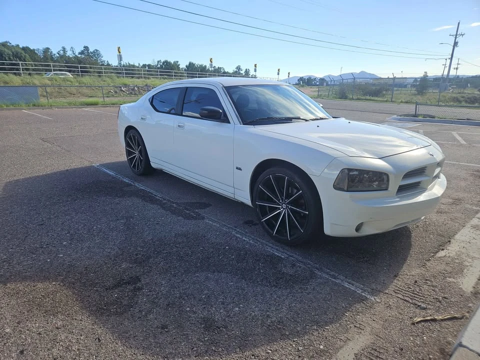 2009 Dodge Charger 6th Gen - Image 3 of 13