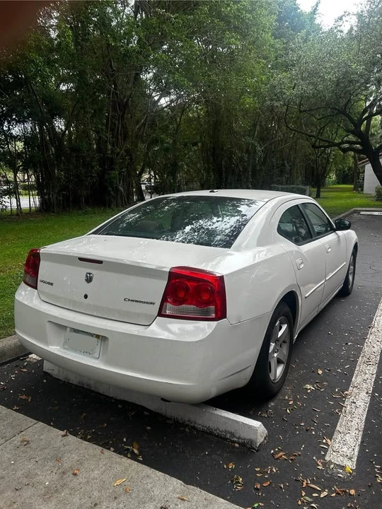 2009 Dodge Charger 6th Gen - Image 4 of 6