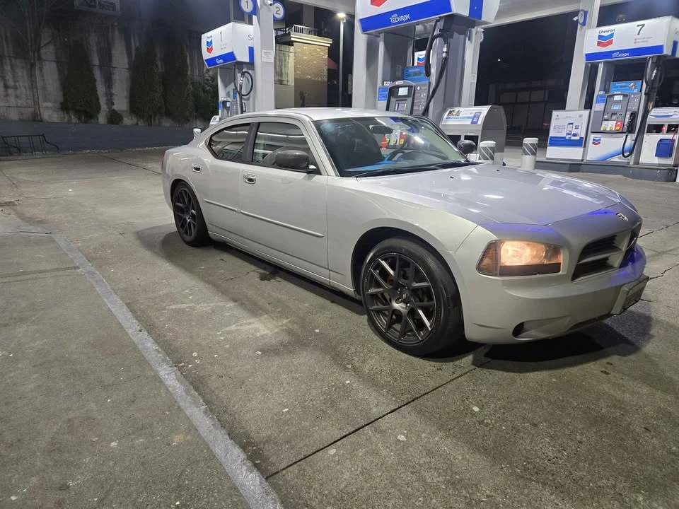 2009 Dodge Charger 6th Gen - Image 5 of 7