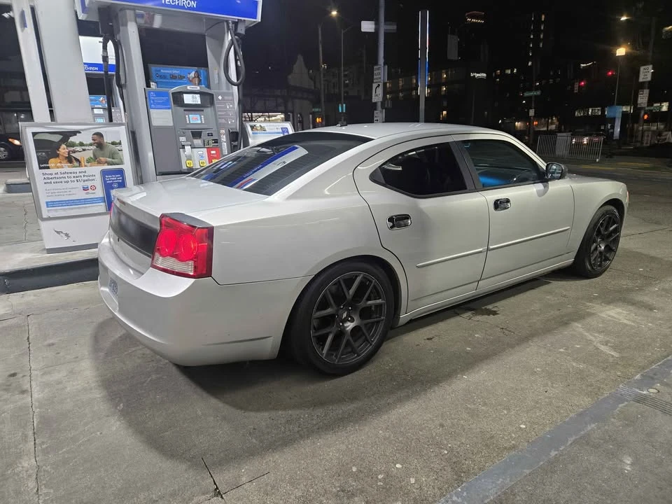 2009 Dodge Charger 6th Gen - Image 6 of 7
