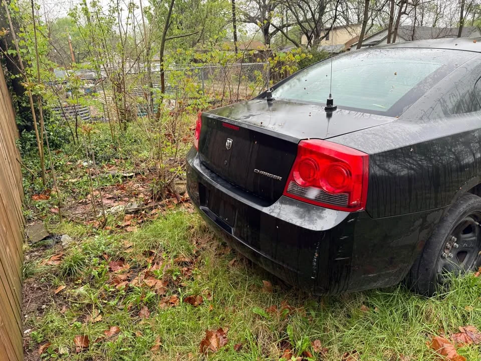 2009 Dodge Charger 6th Gen - Image 4 of 4