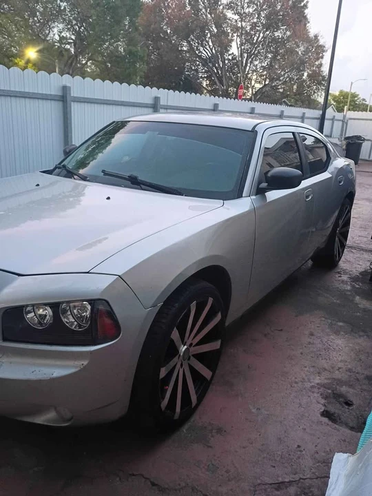 2009 Dodge Charger 6th Gen - Image 5 of 8