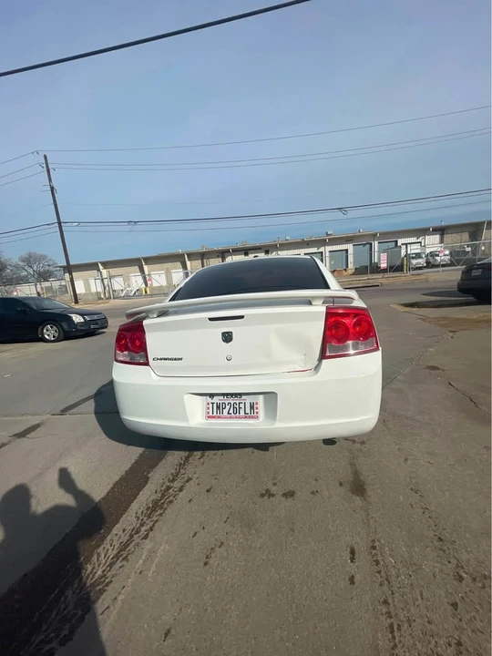 2009 Dodge Charger 6th Gen - Image 3 of 7