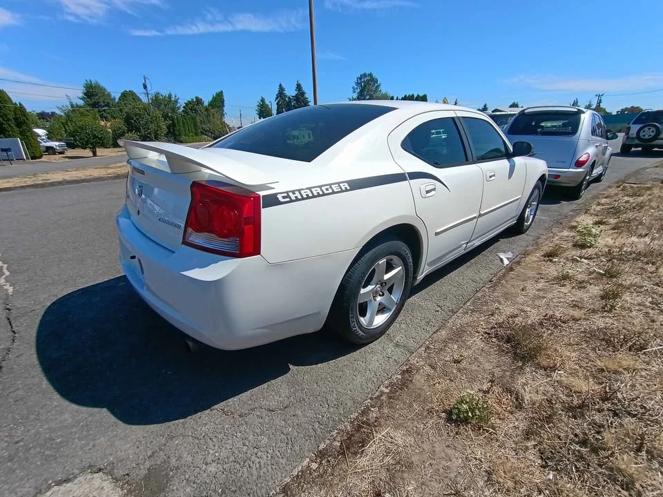 2009 Dodge Charger 6th Gen - Image 4 of 12