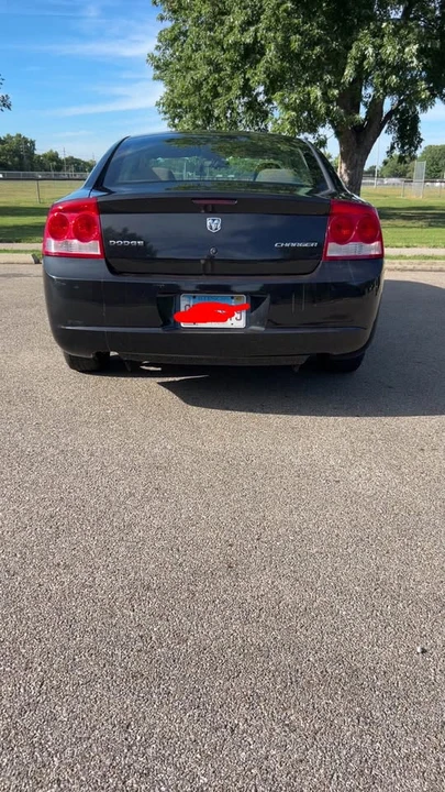 2009 Dodge Charger 6th Gen - Image 2 of 11