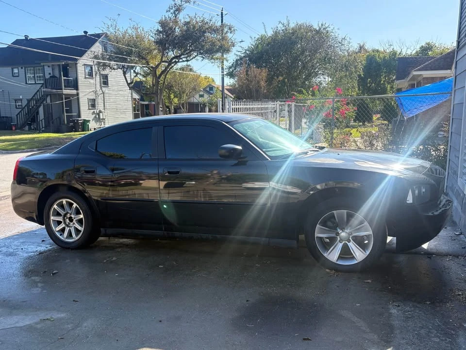 2009 Dodge Charger 6th Gen - Image 2 of 8