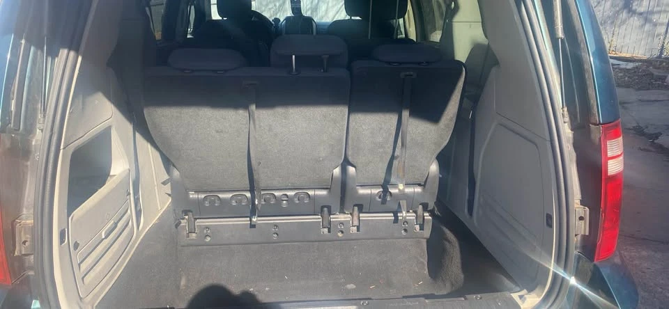 2009 Dodge Caravan - Image 8 of 19