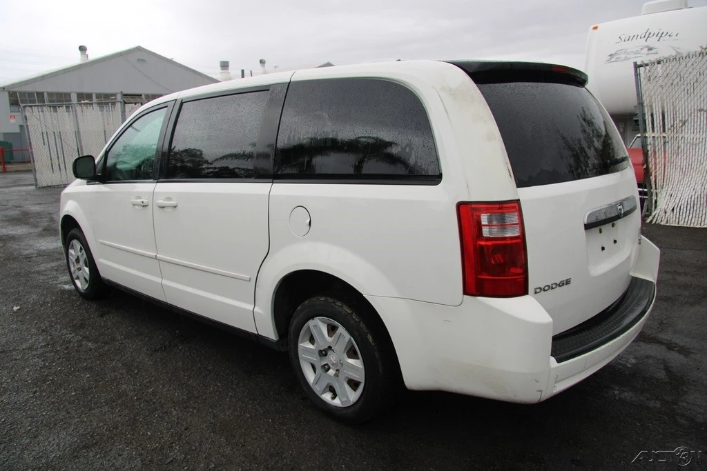 2009 Dodge Caravan - Image 4 of 21