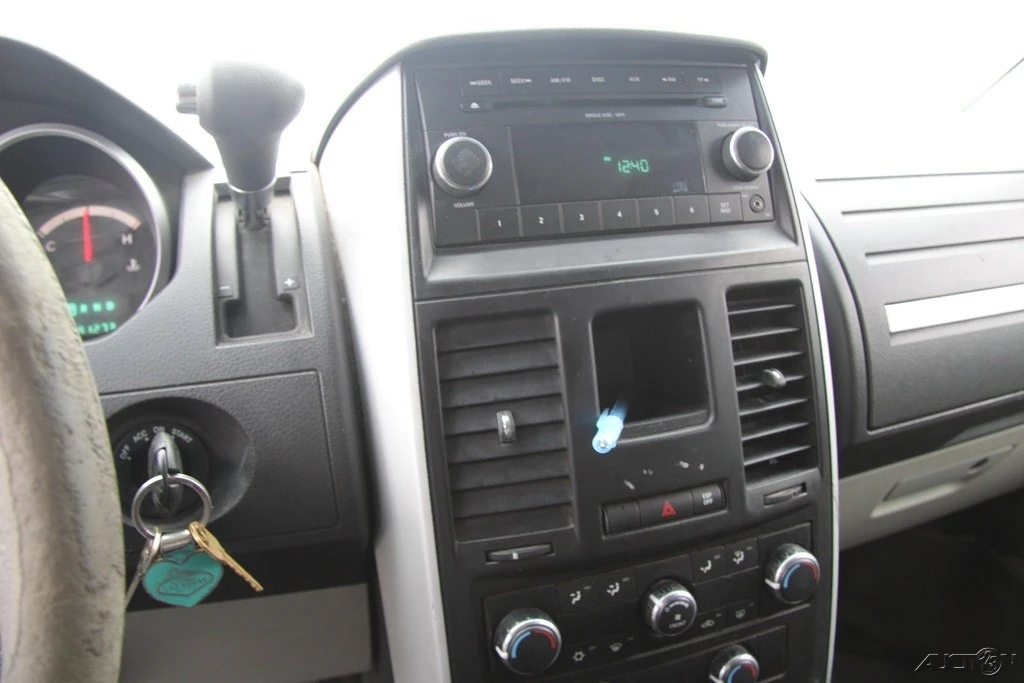2009 Dodge Caravan - Image 17 of 21