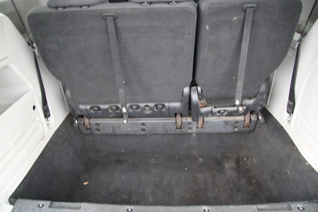 2009 Dodge Caravan - Image 20 of 21