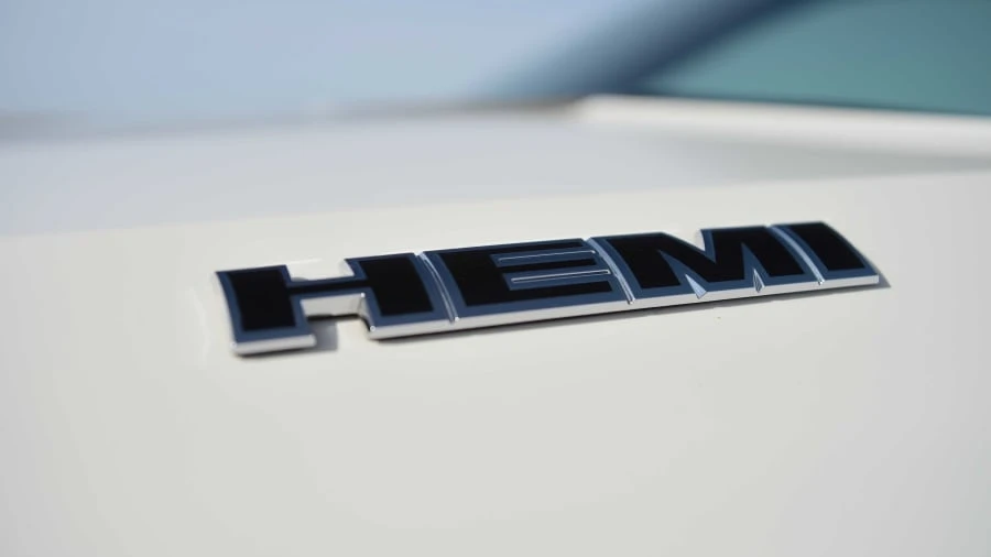 2009 Dodge Challenger 3rd Gen - Image 12 of 20
