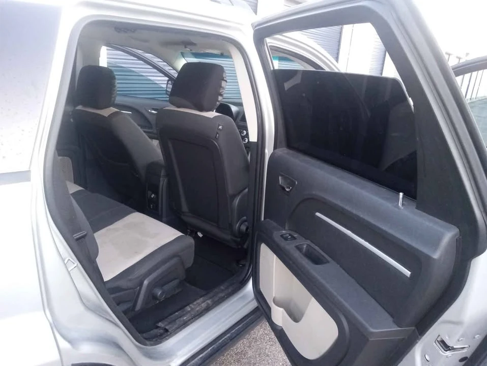 2009 Dodge Journey - Image 14 of 19