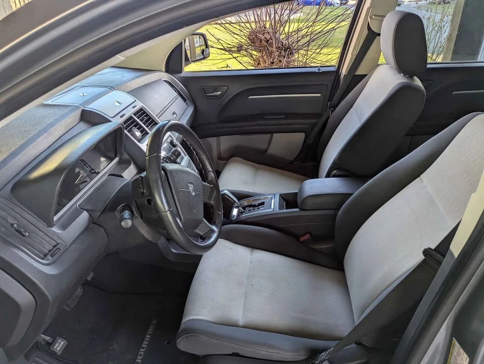 2009 Dodge Journey - Image 11 of 16