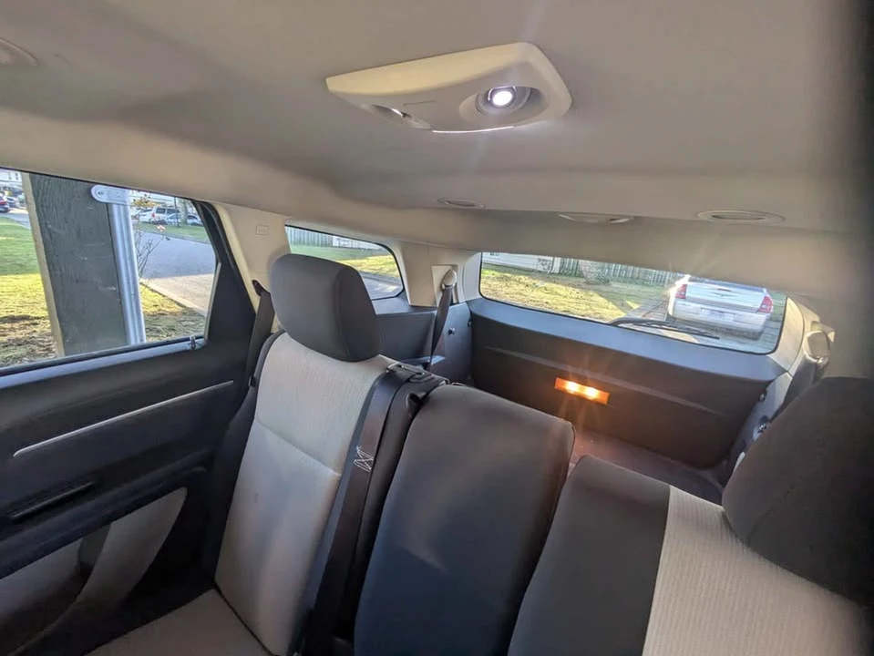 2009 Dodge Journey - Image 6 of 16