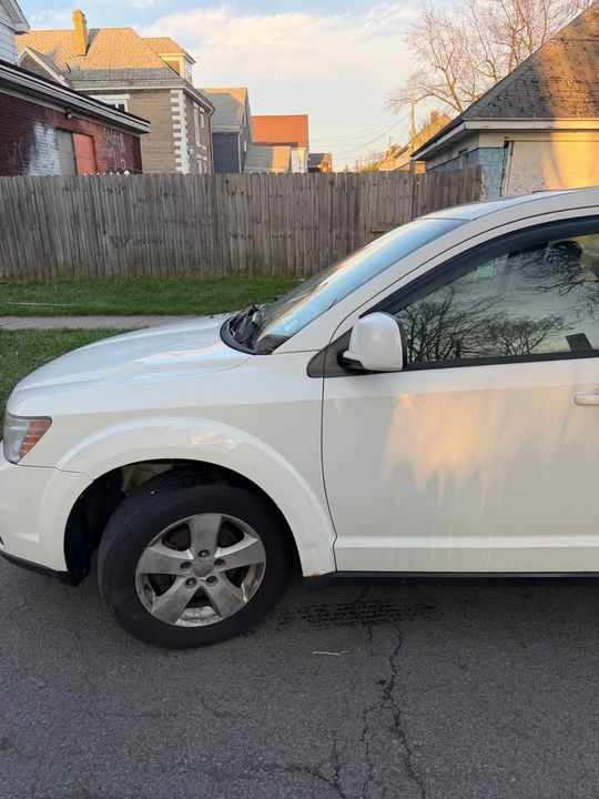 2009 Dodge Journey - Image 2 of 8