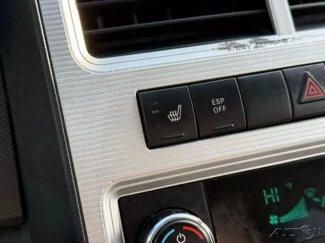 2009 Dodge Journey - Image 16 of 21