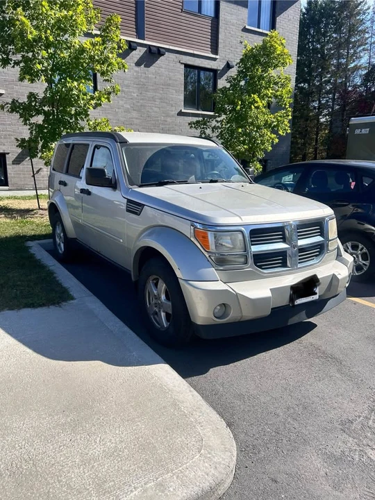 2009 Dodge Nitro - Image 2 of 9
