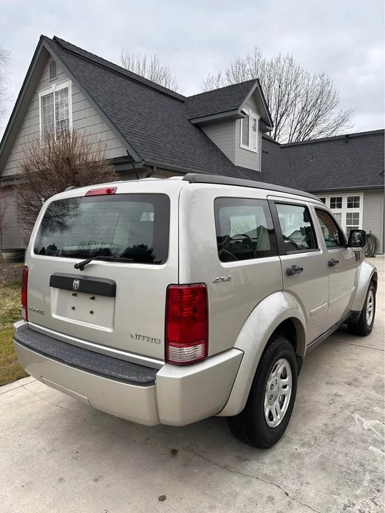 2009 Dodge Nitro - Image 4 of 11