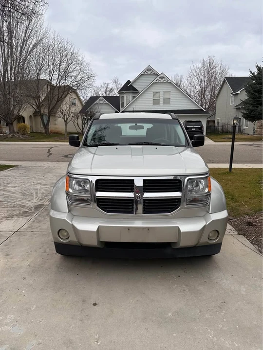 2009 Dodge Nitro - Image 2 of 11