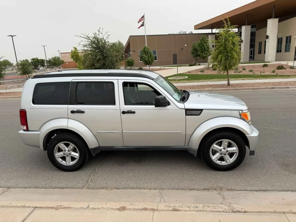 2009 Dodge Nitro - Image 5 of 12