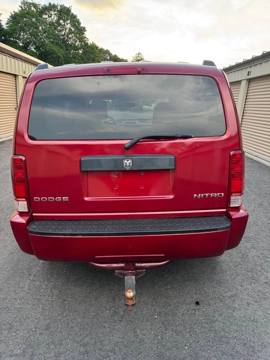 2009 Dodge Nitro - Image 4 of 11